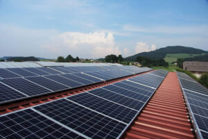 Fotovoltaikanlage auf landwirtschaftlichem Gebäude