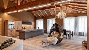 Vollholzelemente im Doppel - für Wohnung und Betrieb